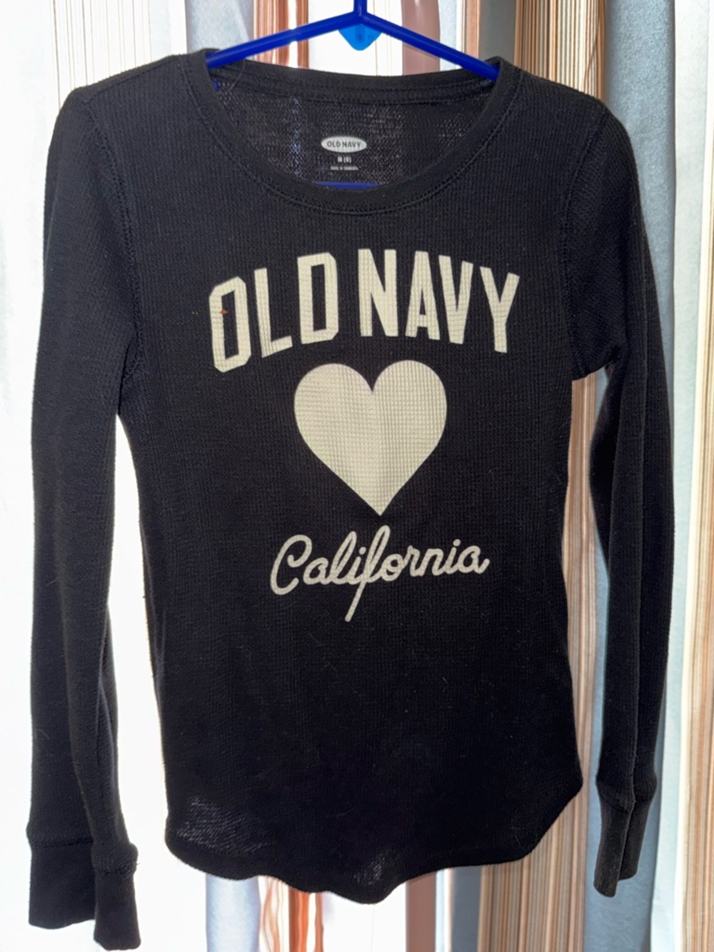 Old Navy Black Long-Sleeve Graphic California Heart Top - Girls M